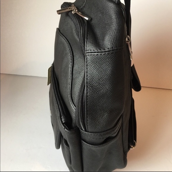 Leather backpack in black 5⭐️rated - Picture 6 of 8